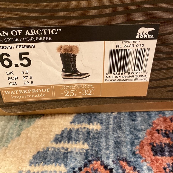 Sorel Joan of Arctic 6.5 - Picture 2 of 10